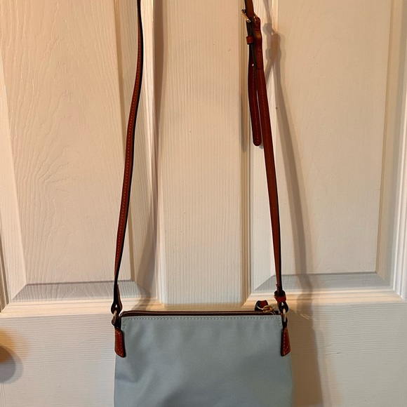 Small light blue Dooney & Bourke satchel - Picture 3 of 12